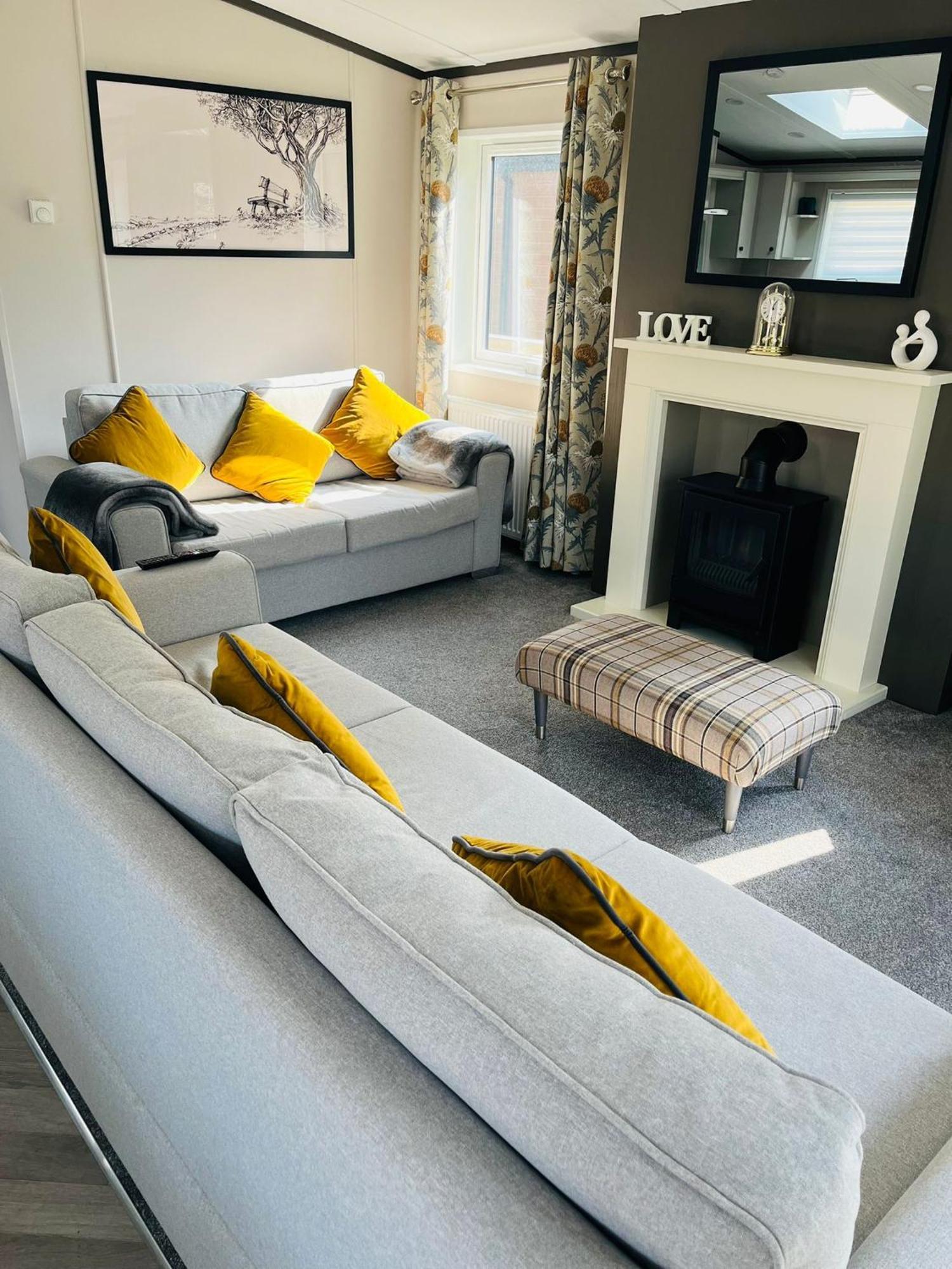 Brackencroft Lodge With Hot Tub York Bagian luar foto